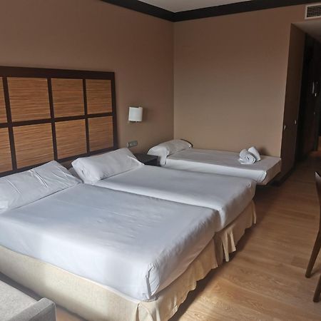 Aparthotel Attica 21 Valles Sabadell Exterior foto